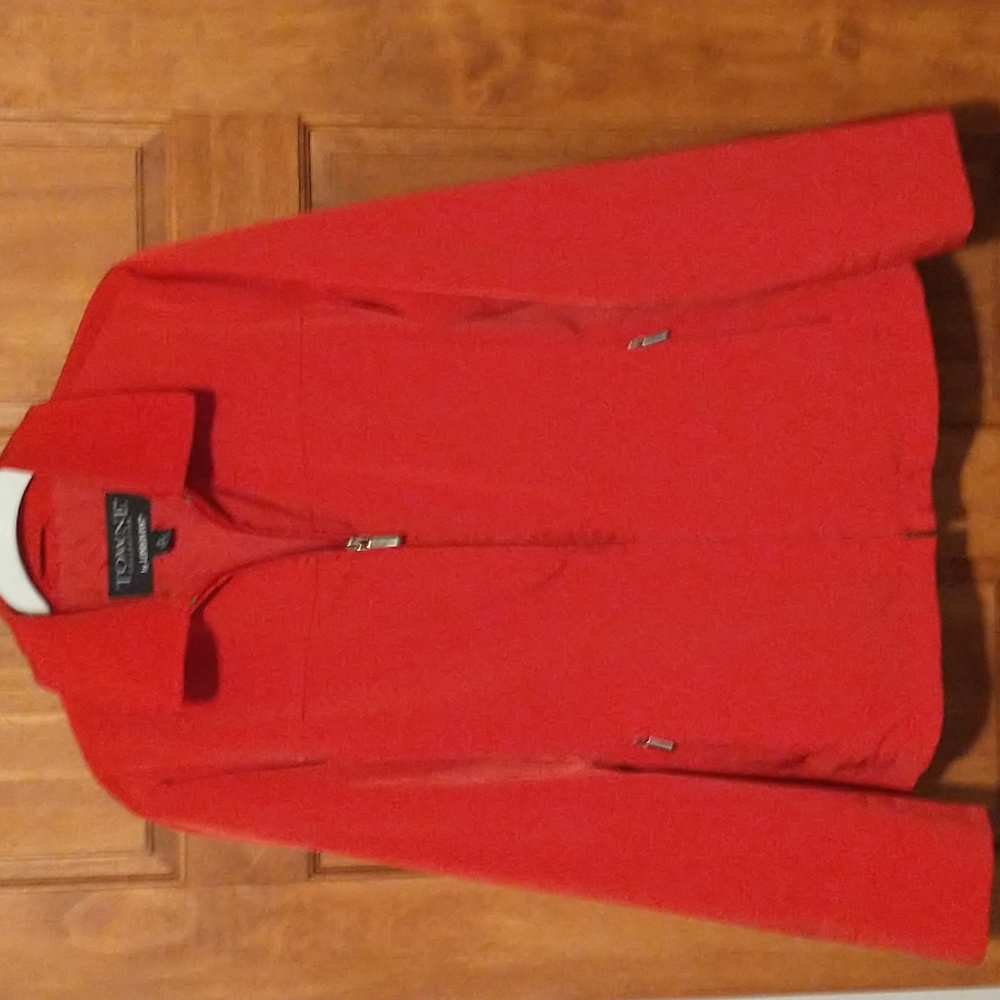 Towne by London Fog woman's size M full zip waist coat completely lined